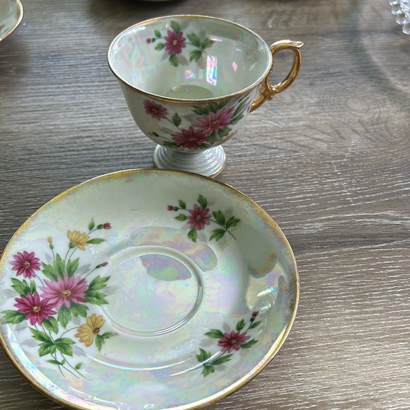 Vintage Japan China Flower of the Month, September “Aster” footed tea cup/saucer - Picture 3 of 4